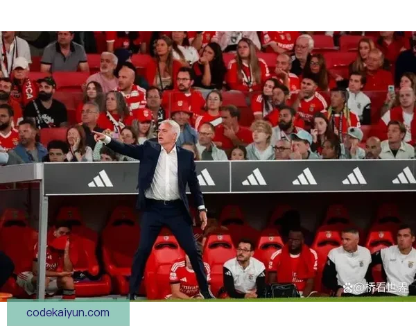 穆里尼奥中场配置趋势分析，战术变化引发关注